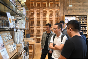 参观无印良品旗舰店